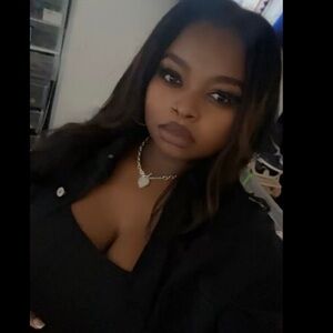 Meet your Posher, Akwen